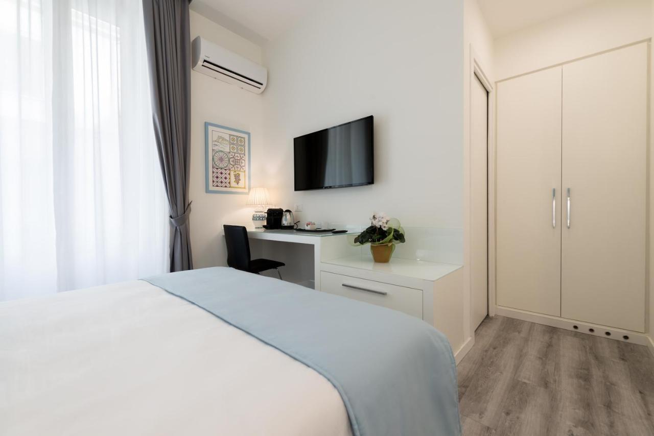 Napoliving Hotel Екстериор снимка
