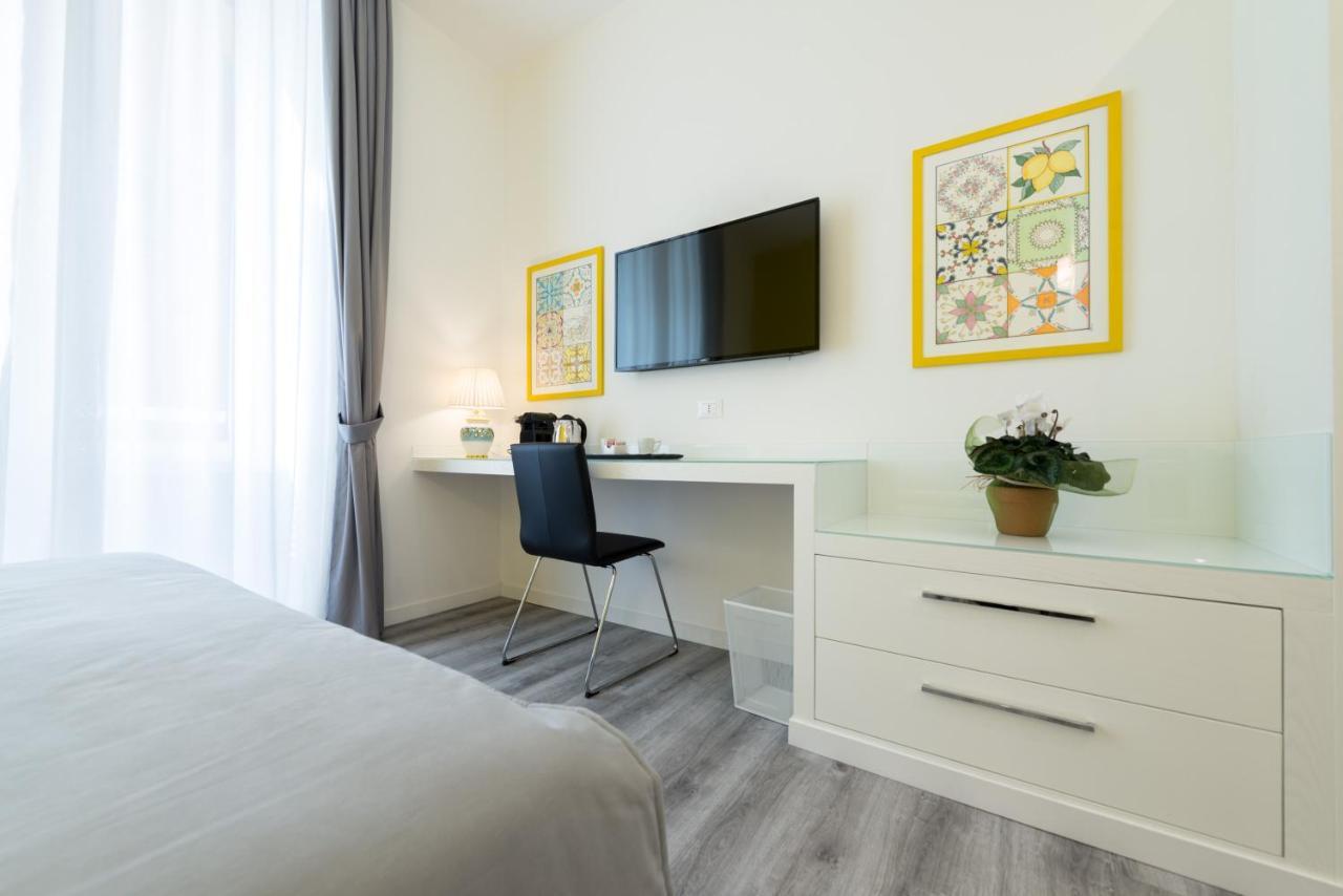 Napoliving Hotel Екстериор снимка
